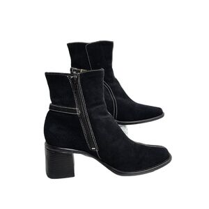 CLARKS SIDE ZIPPER BLOCK HEEL ANKLE BOOT
